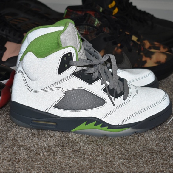 Jordan’s & Yeezy have original box sizes vary message or comment for detail’s - Picture 11 of 15